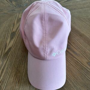 Columbia Light Pink baseball cap